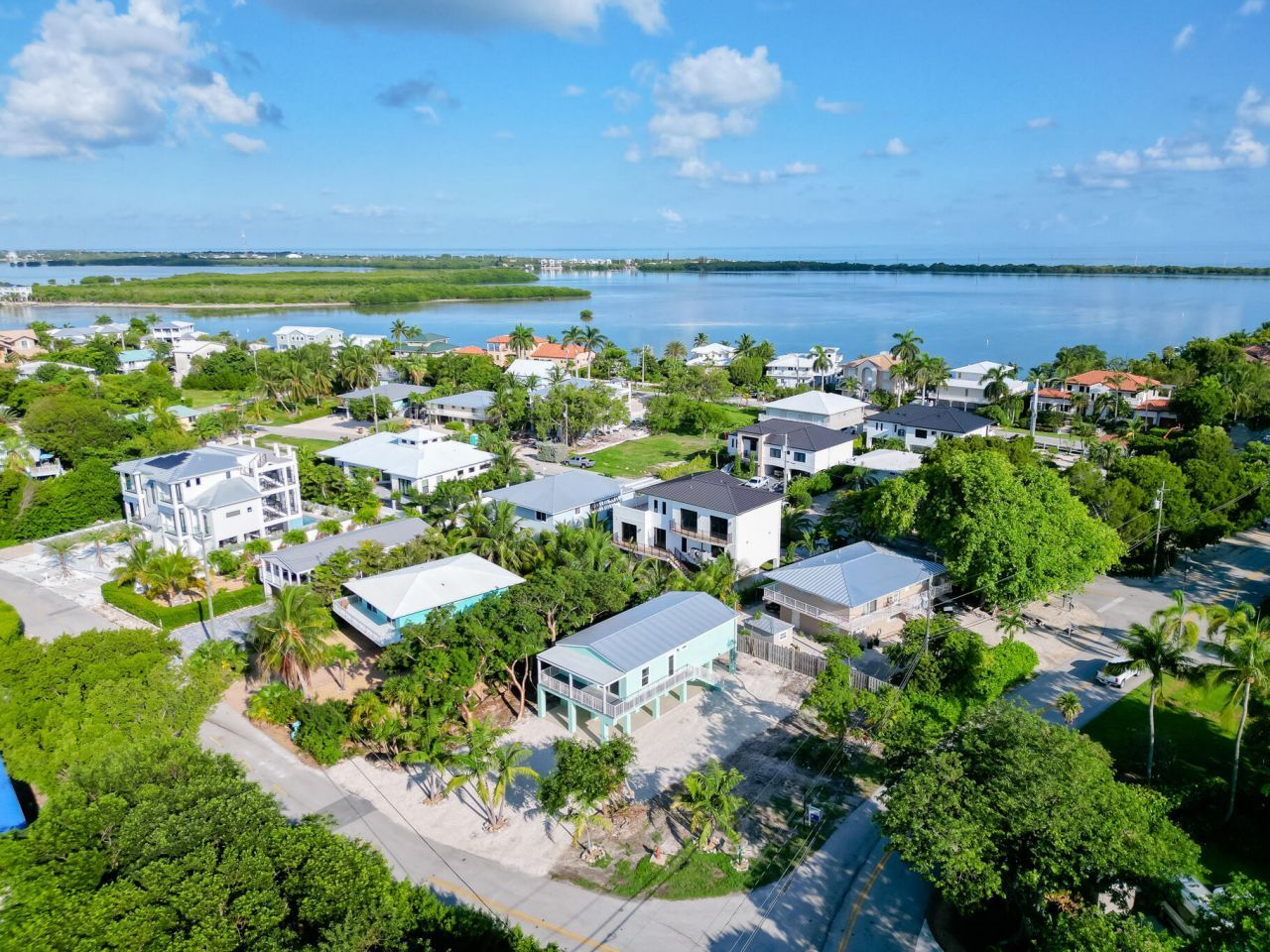 224 W Seaview Drive, Duck Key, FL 33050 Photo