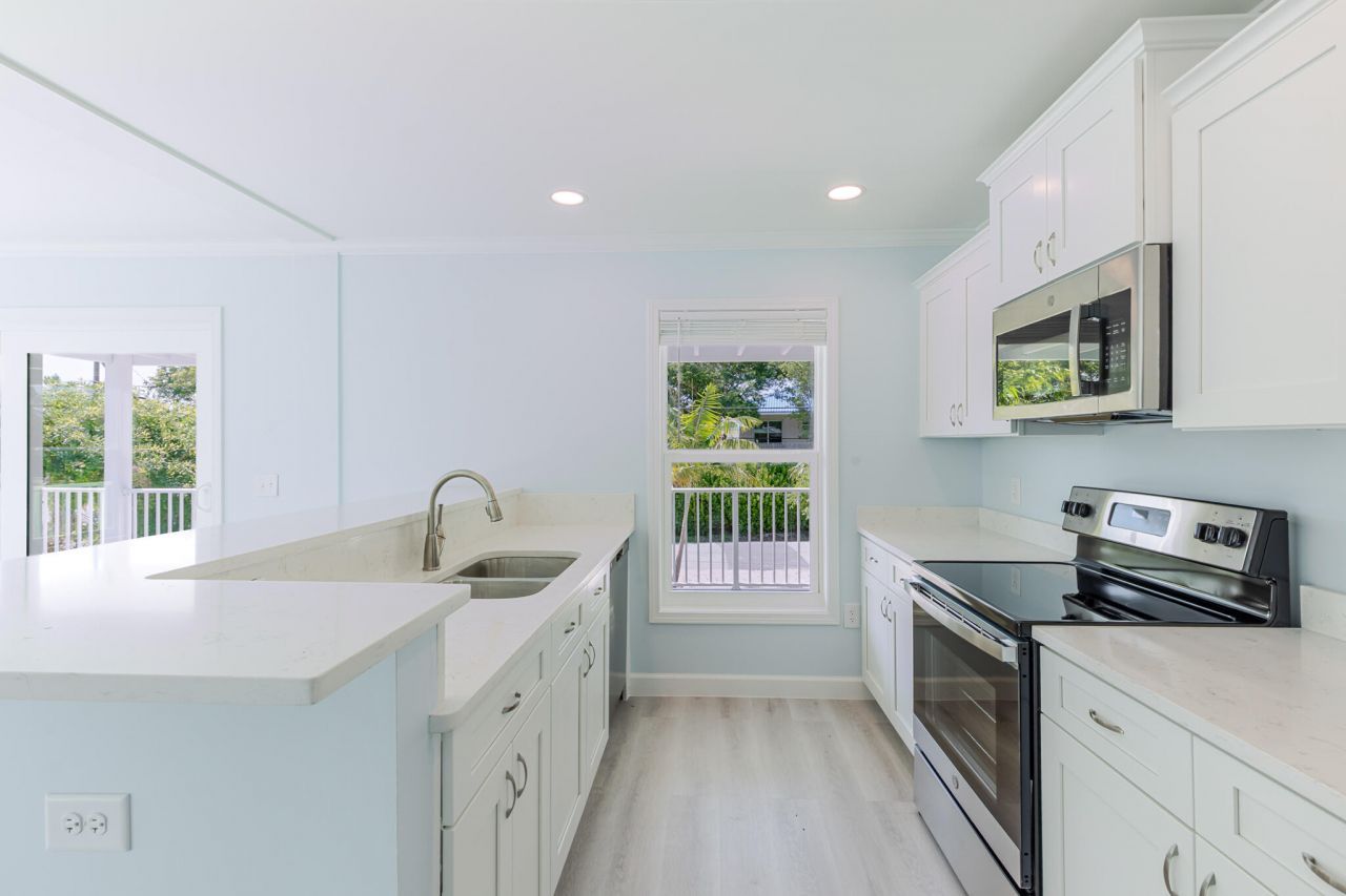 224 W Seaview Drive, Duck Key, FL 33050 Photo