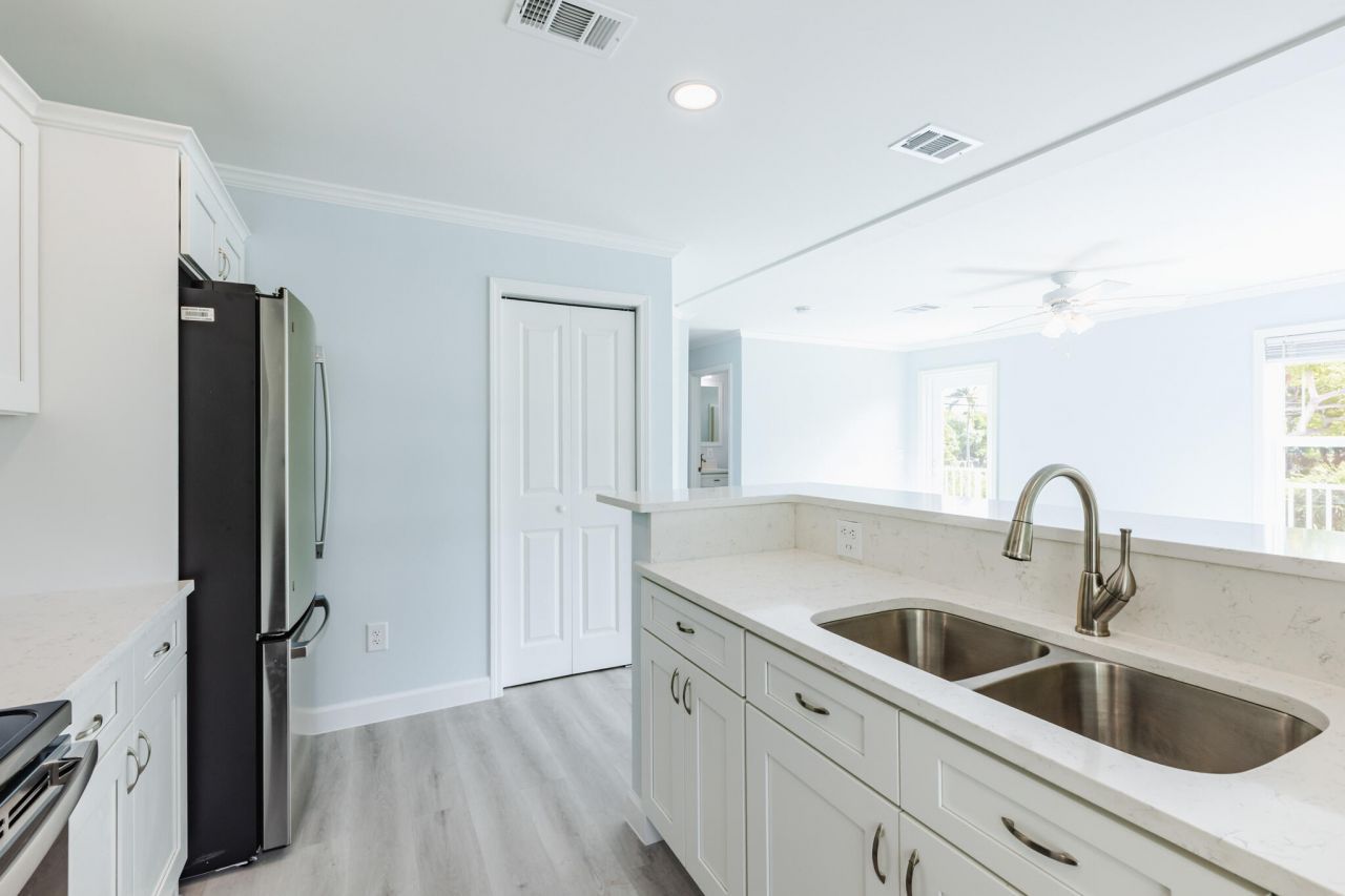 224 W Seaview Drive, Duck Key, FL 33050 Photo