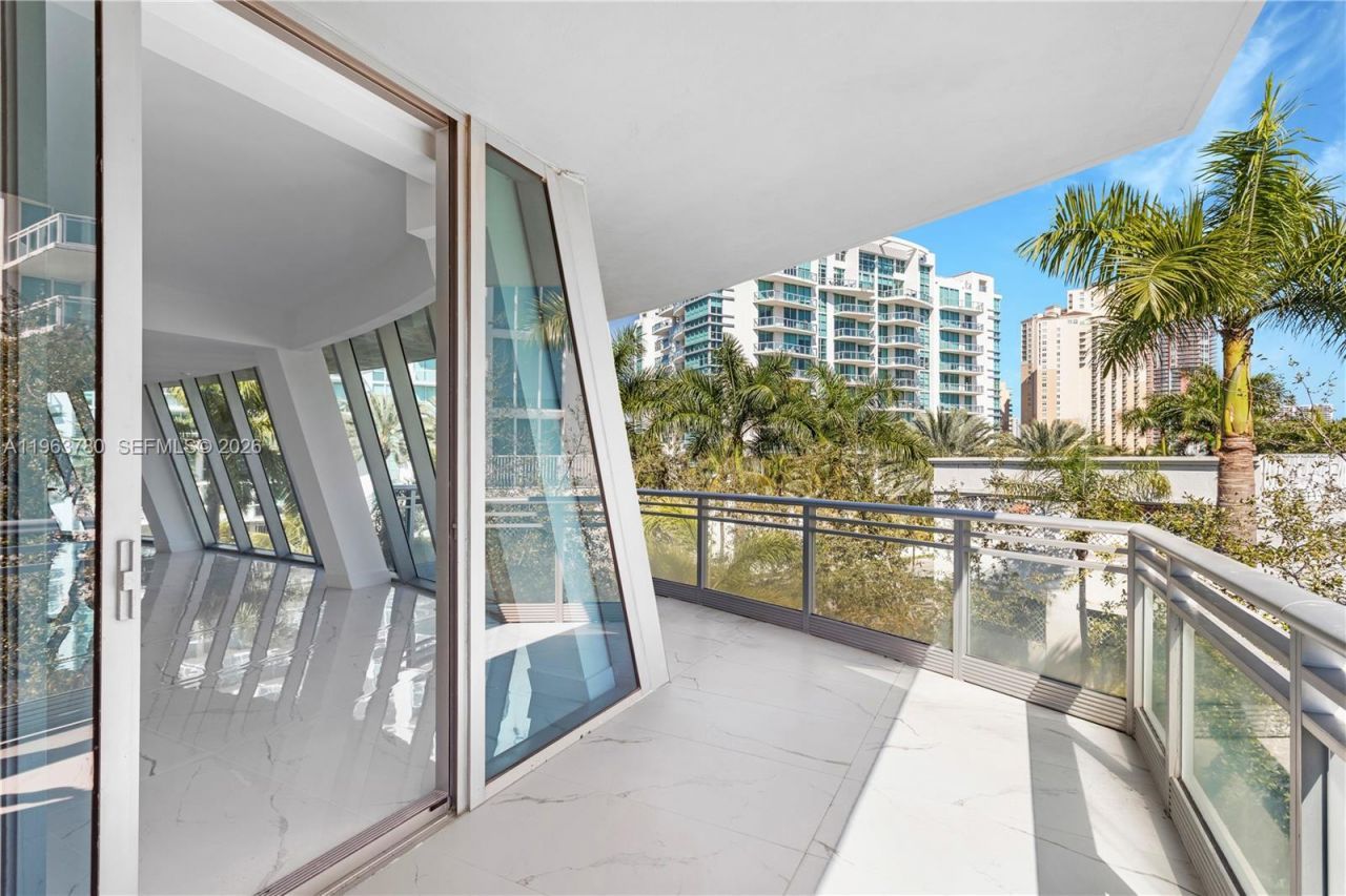 2950 NE 188th St , Unit 349, Aventura, FL 33180 Photo