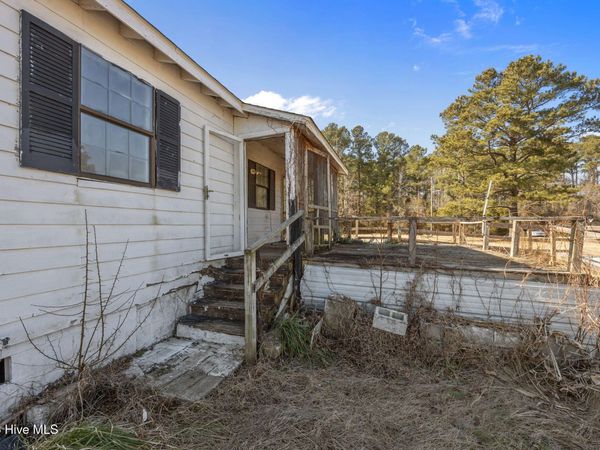 270 Smith Creek Road, Bayboro, NC 28515