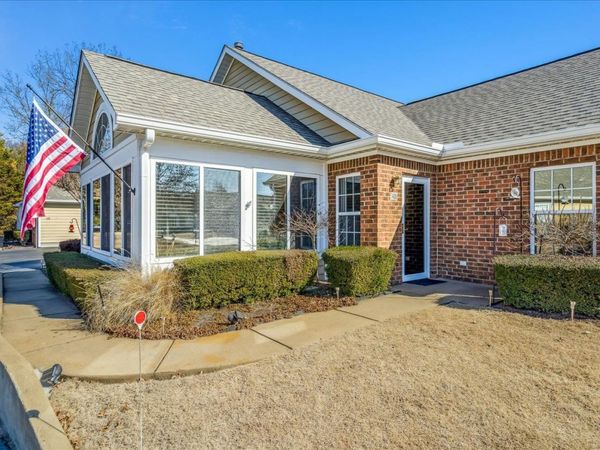 7420 APPLING CLUB CIR, Unit 119, Cordova, TN 38016