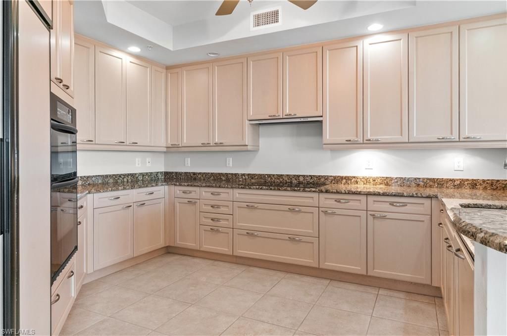 23850 Via Italia Cir, Unit 1706, Estero, FL 34134 Photo