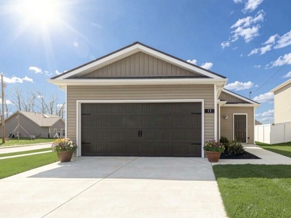 11 Stonehenge Lane E, Manchester, TN 37355