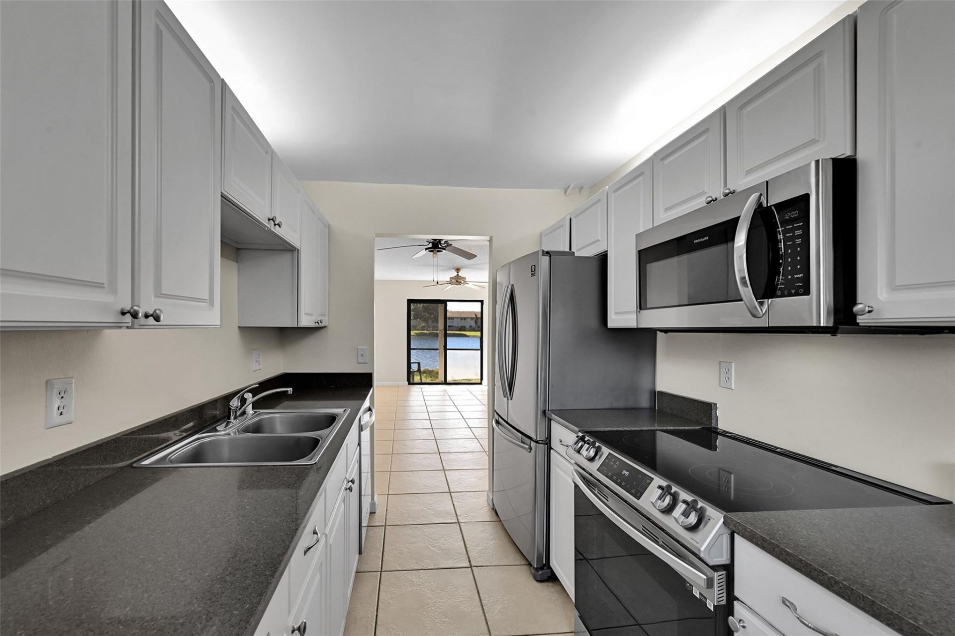 9866 Nob Hill Court, Unit 9866, Sunrise, FL 33351 Photo