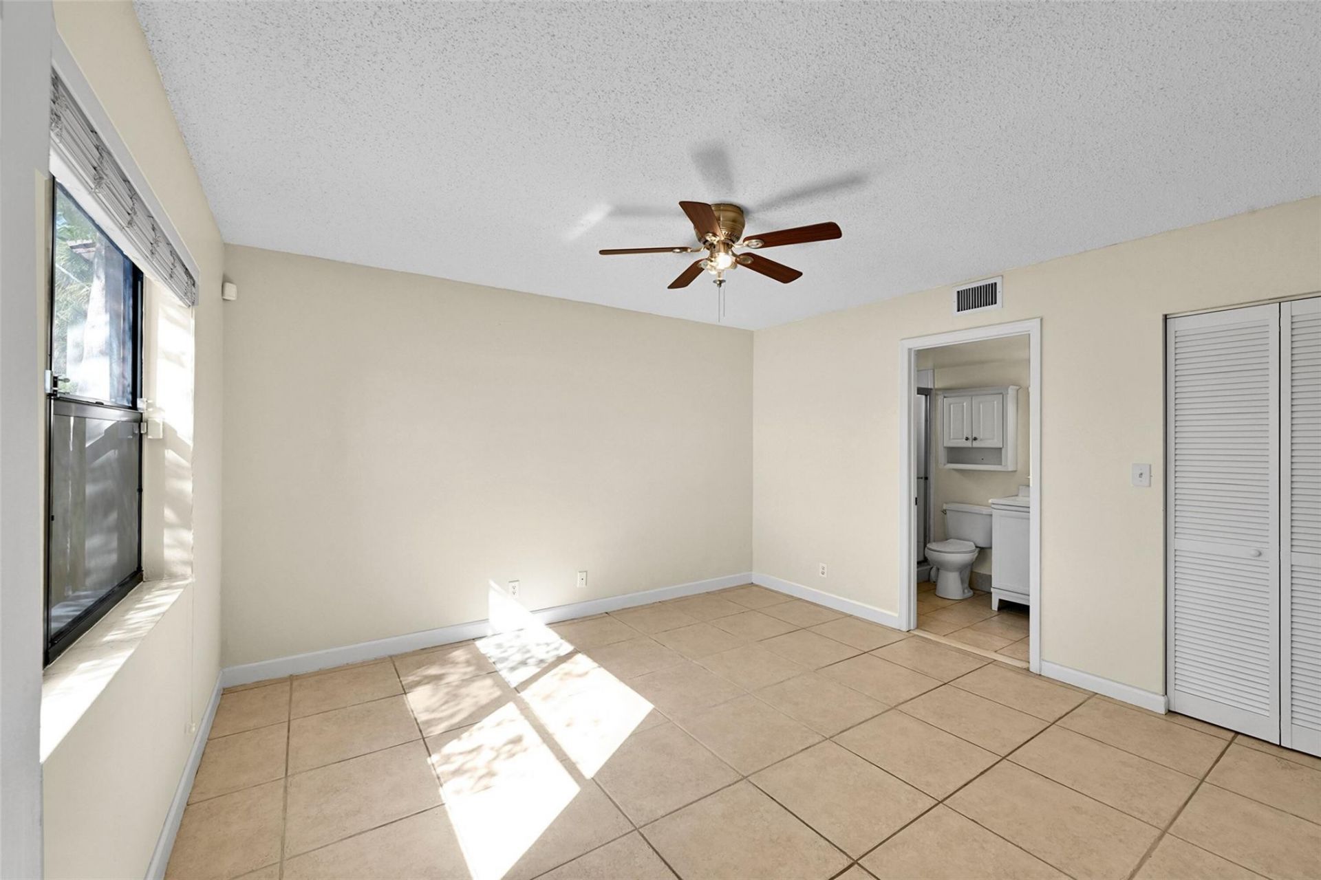 9866 Nob Hill Court, Unit 9866, Sunrise, FL 33351 Photo