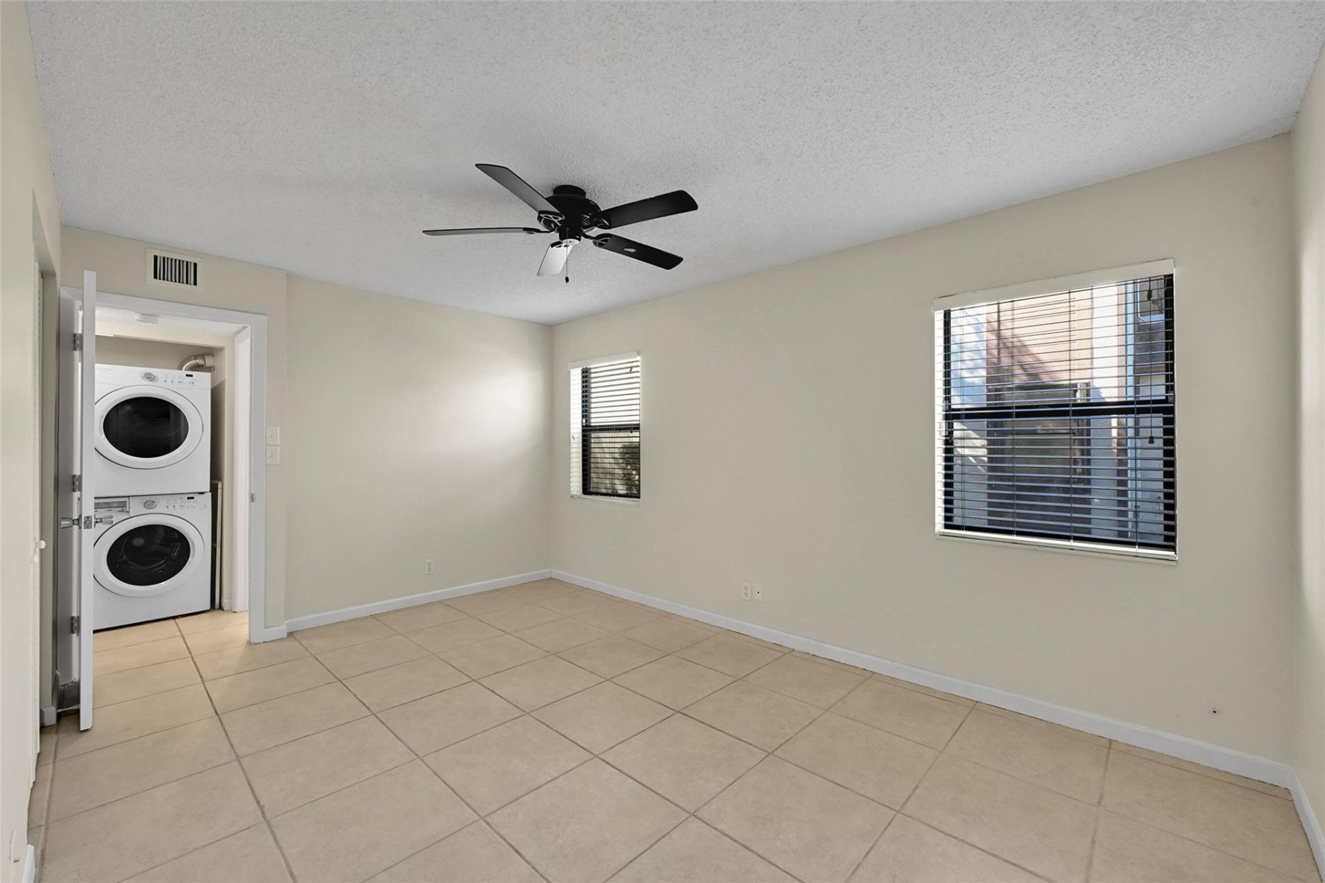 9866 Nob Hill Court, Unit 9866, Sunrise, FL 33351 Photo