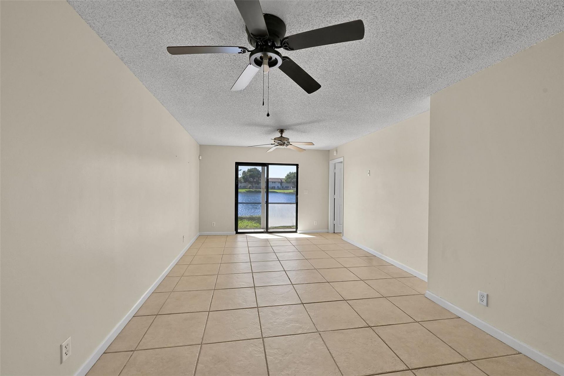 9866 Nob Hill Court, Unit 9866, Sunrise, FL 33351 Photo
