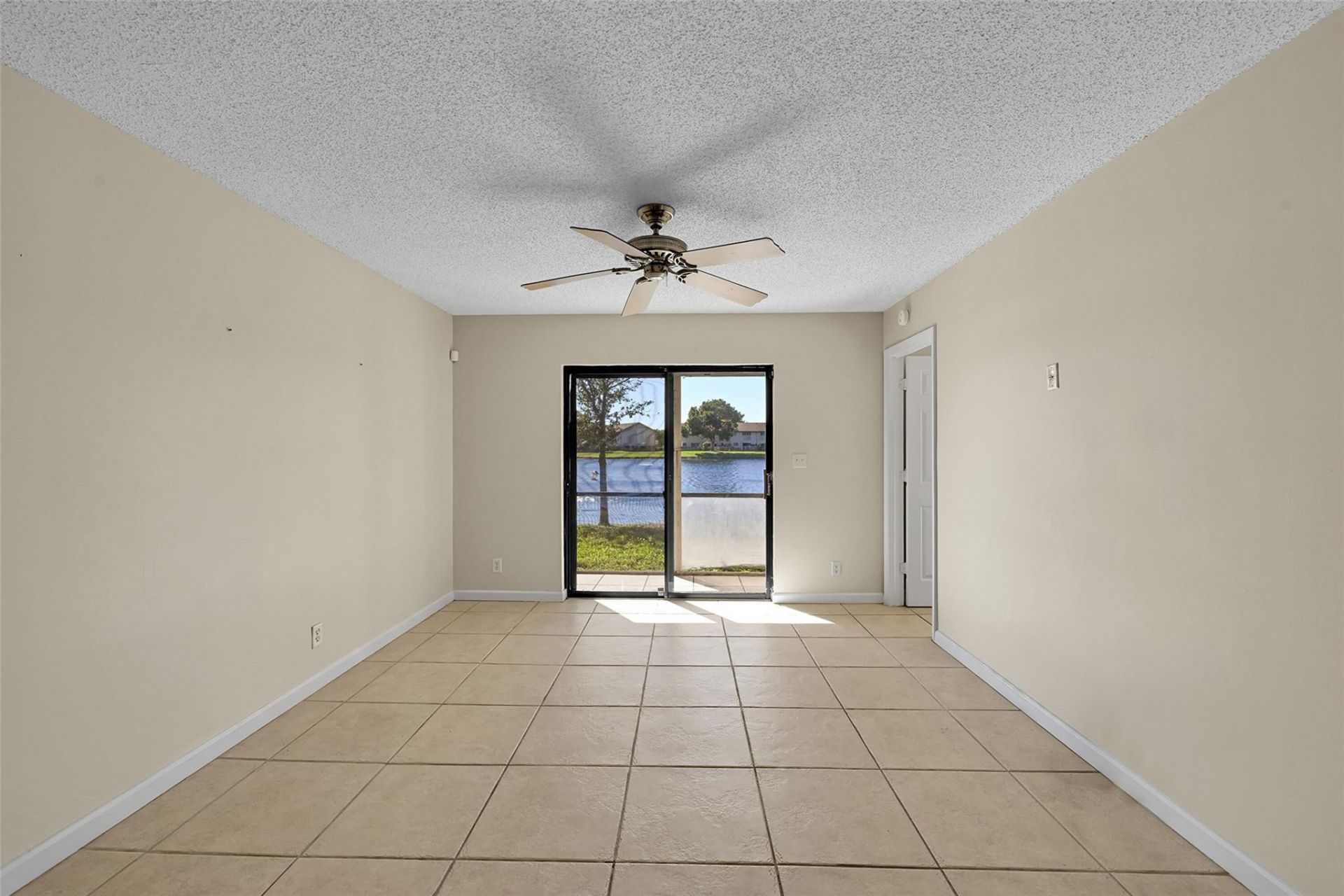 9866 Nob Hill Court, Unit 9866, Sunrise, FL 33351 Photo