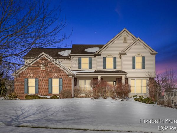 4501 Hickory Grove Court NE, Ada, MI 49301