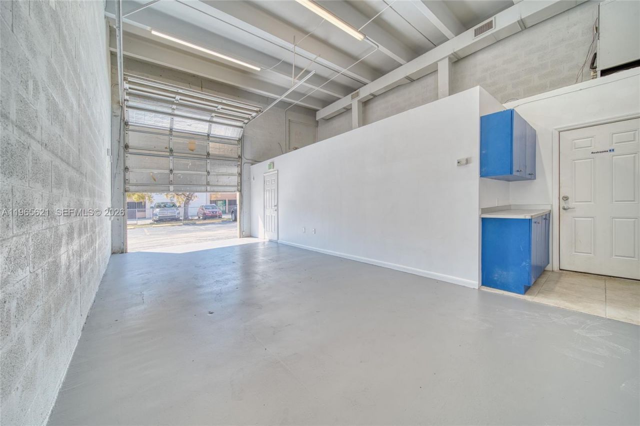 12107 SW 131st Ave , Miami, FL 33186 Photo