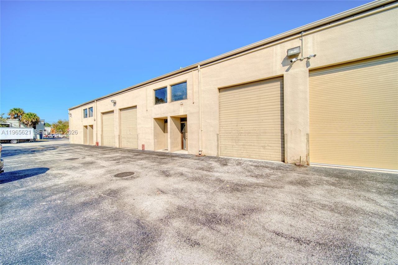 12107 SW 131st Ave , Miami, FL 33186 Photo