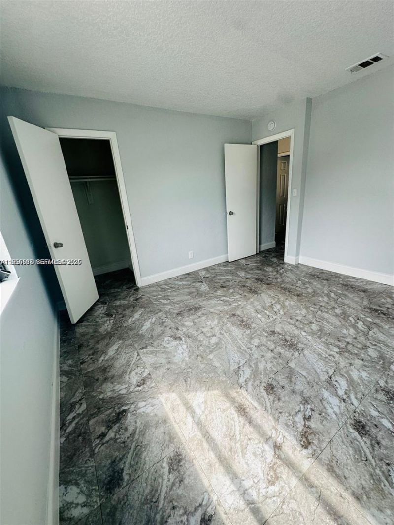 5 NE 16th Ct, Unit 2, Fort Lauderdale, FL 33305 Photo