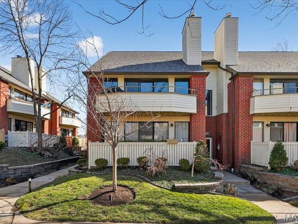 5567 Waterman Boulevard, Unit B, St Louis, MO 63112