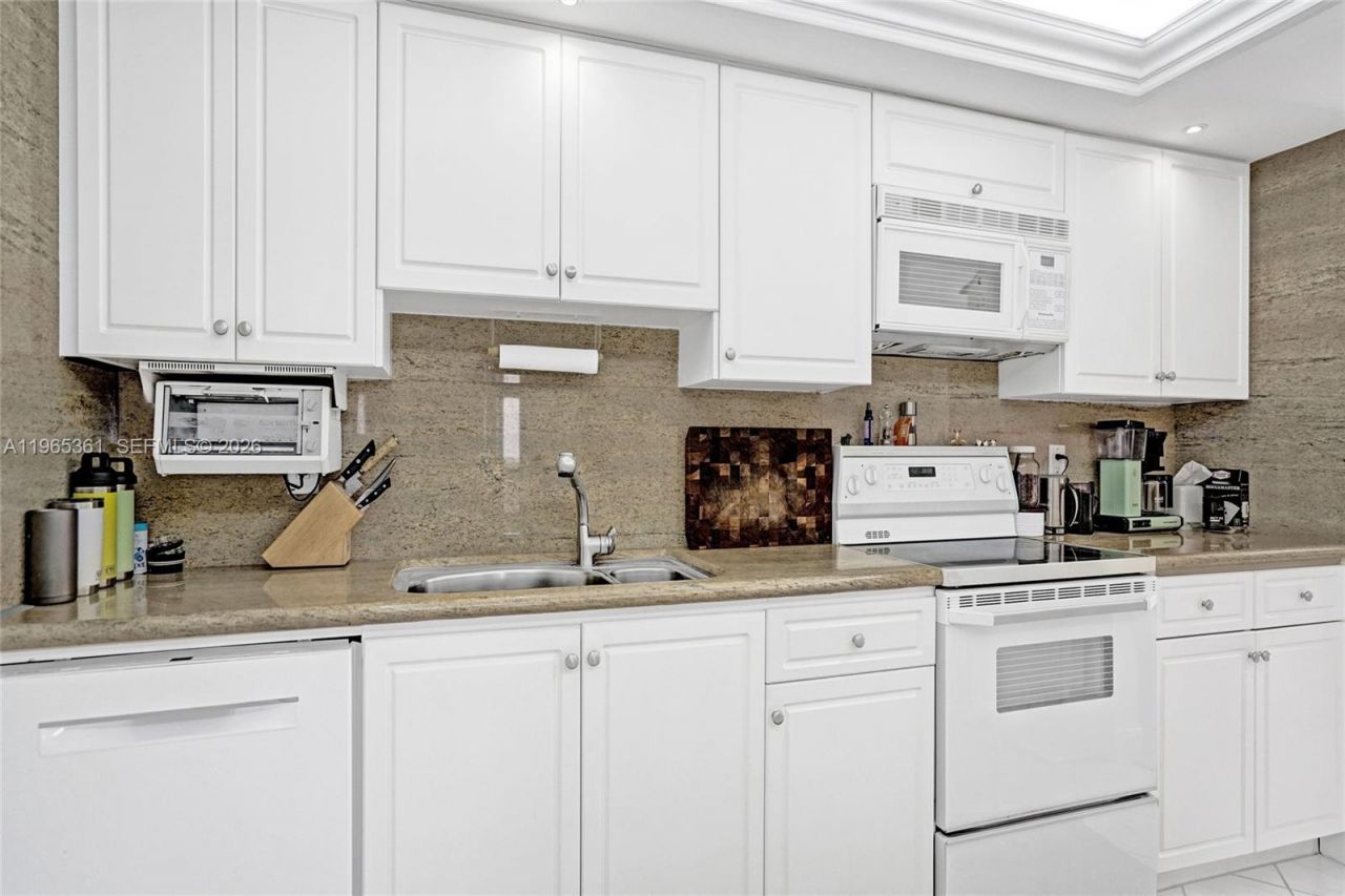 501 N Riverside Dr, Unit 802, Pompano Beach, FL 33062 Photo