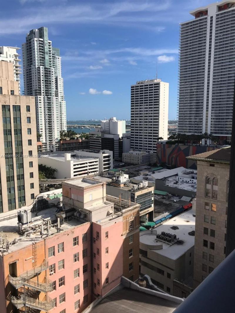 151 SE 1st St, Unit 1808, Miami, FL 33131 Photo