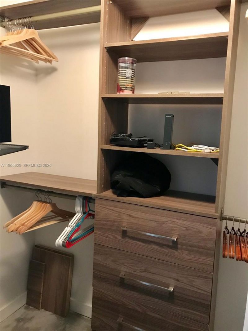 151 SE 1st St, Unit 1808, Miami, FL 33131 Photo