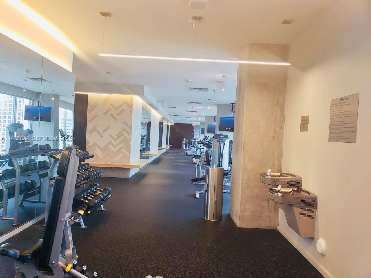 151 SE 1st St, Unit 1808, Miami, FL 33131 Photo