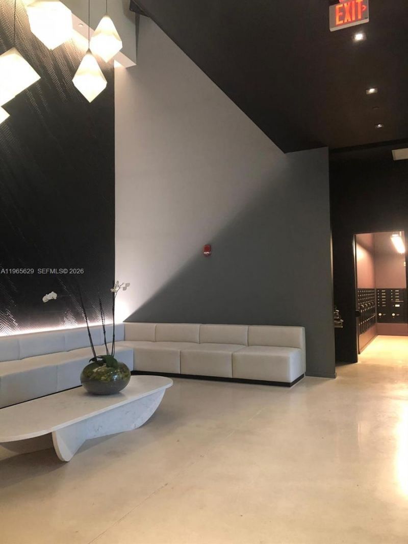 151 SE 1st St, Unit 1808, Miami, FL 33131 Photo