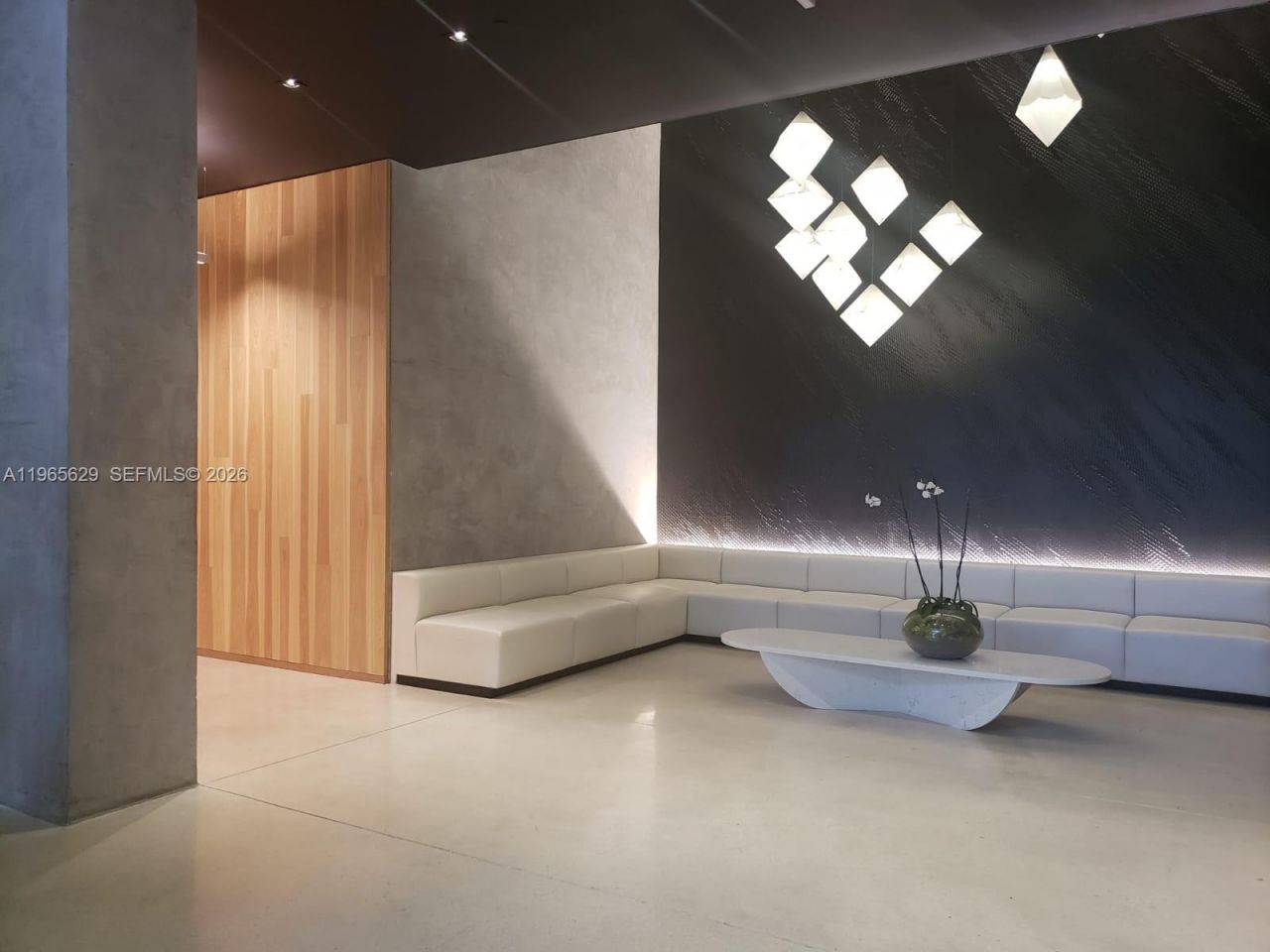 151 SE 1st St, Unit 1808, Miami, FL 33131 Photo