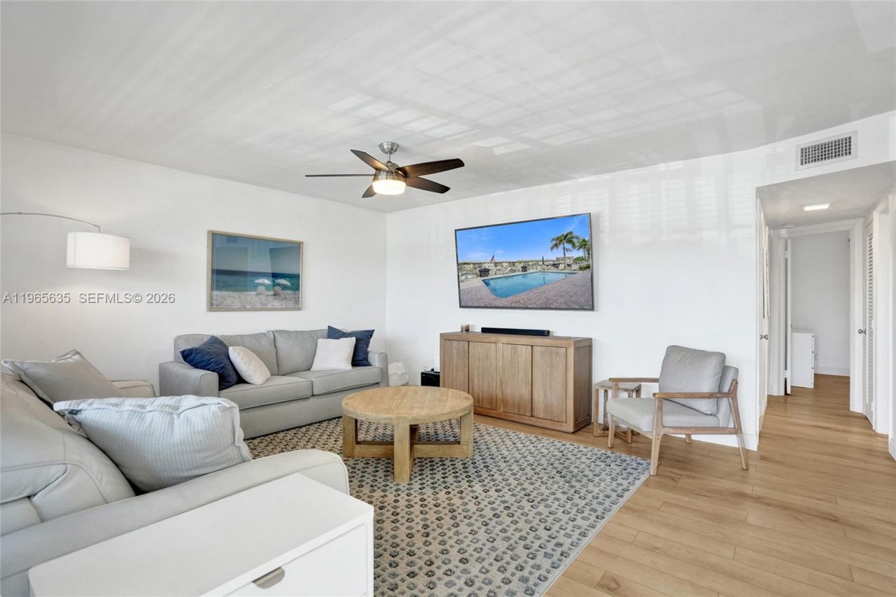 934 SE 9th Ave , Unit 17, Pompano Beach, FL 33060 Photo