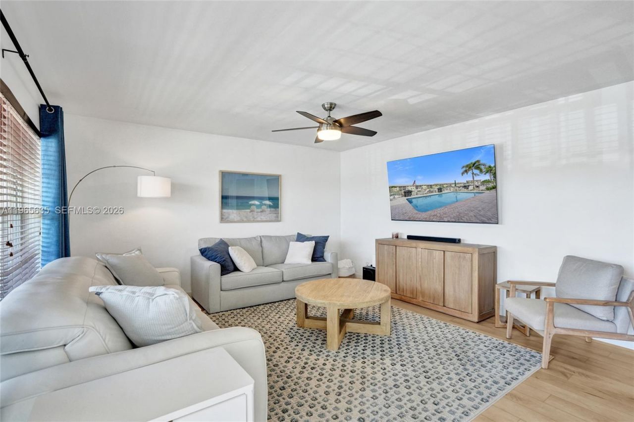 934 SE 9th Ave , Unit 17, Pompano Beach, FL 33060 Photo