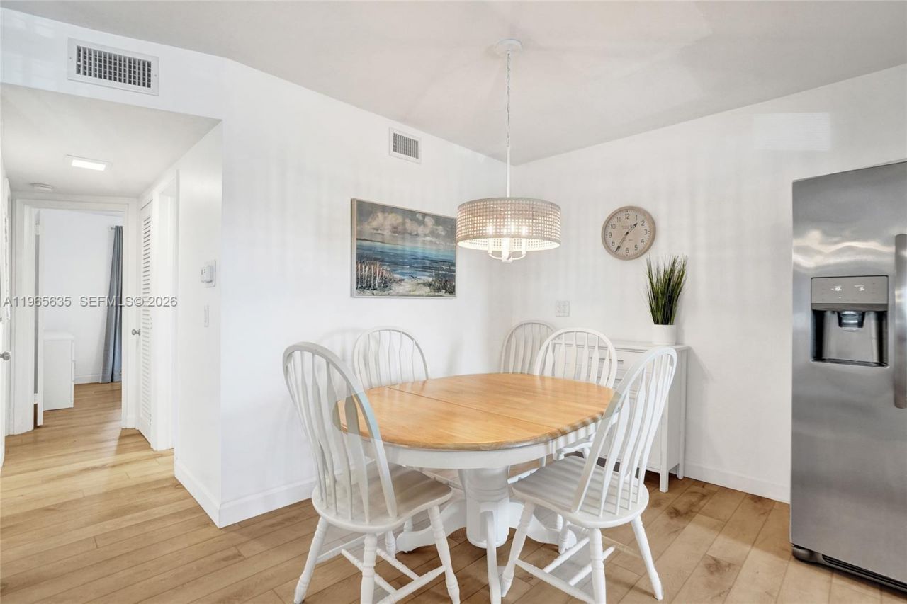 934 SE 9th Ave , Unit 17, Pompano Beach, FL 33060 Photo