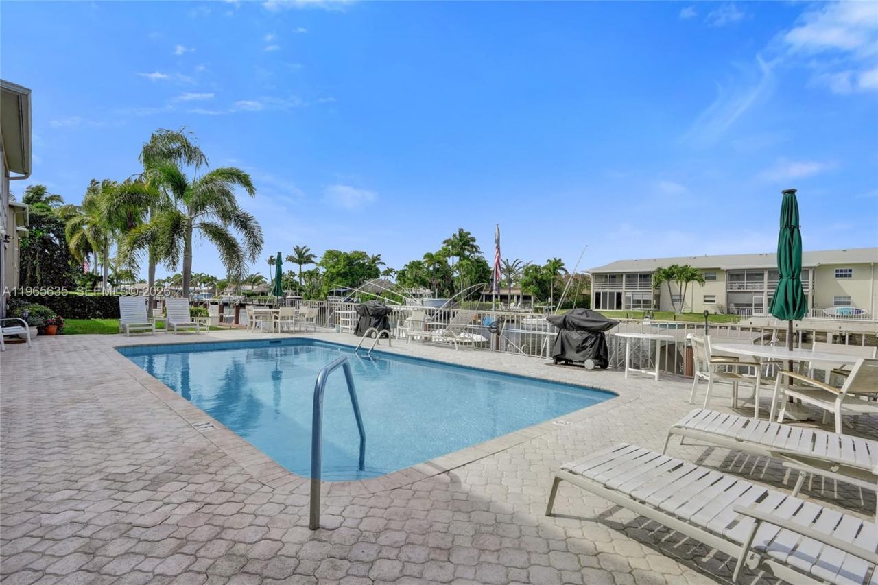 934 SE 9th Ave , Unit 17, Pompano Beach, FL 33060 Photo