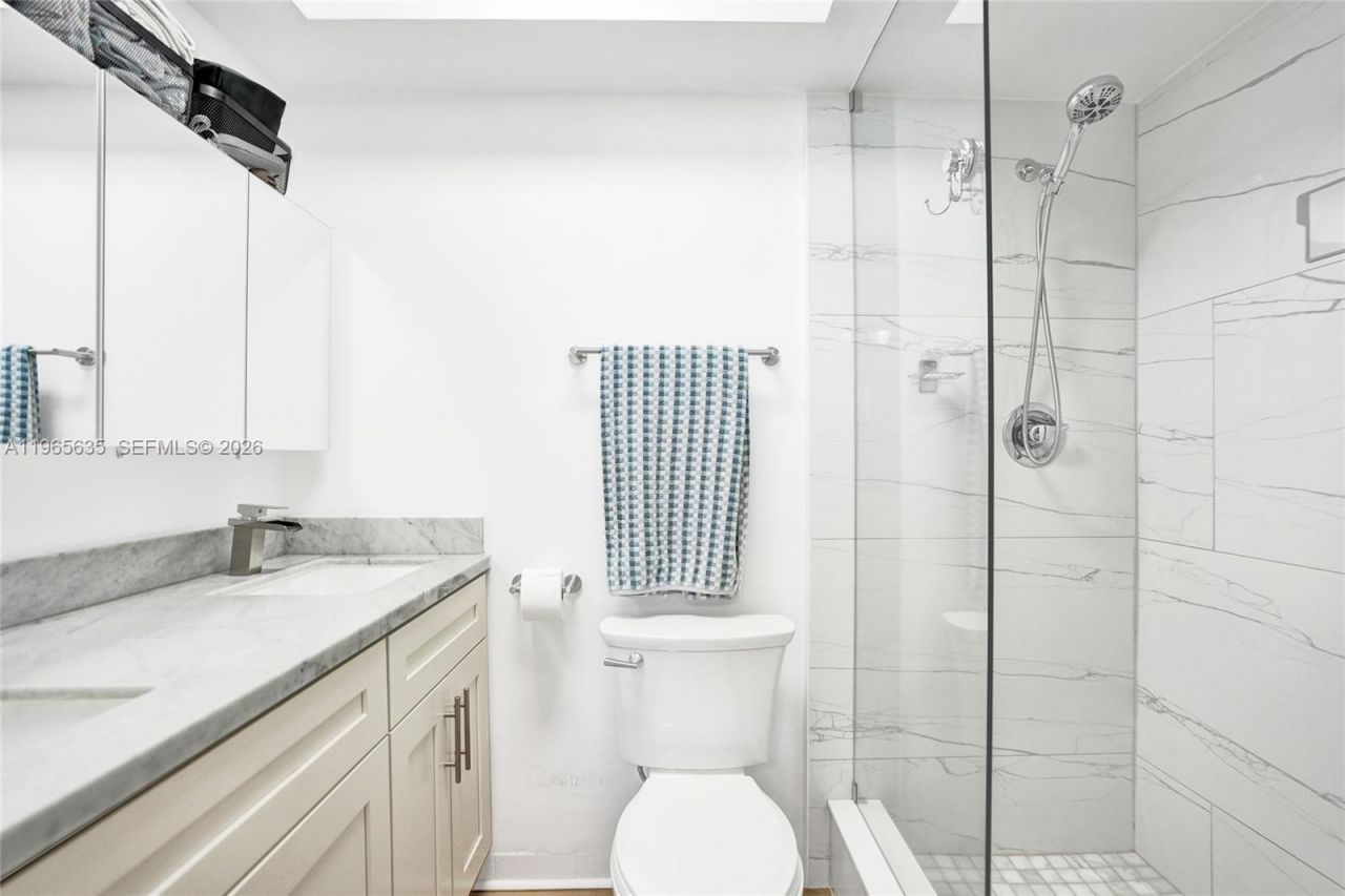 934 SE 9th Ave , Unit 17, Pompano Beach, FL 33060 Photo