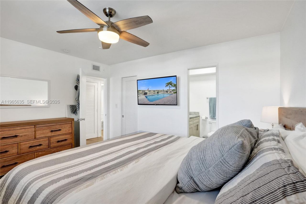 934 SE 9th Ave , Unit 17, Pompano Beach, FL 33060 Photo