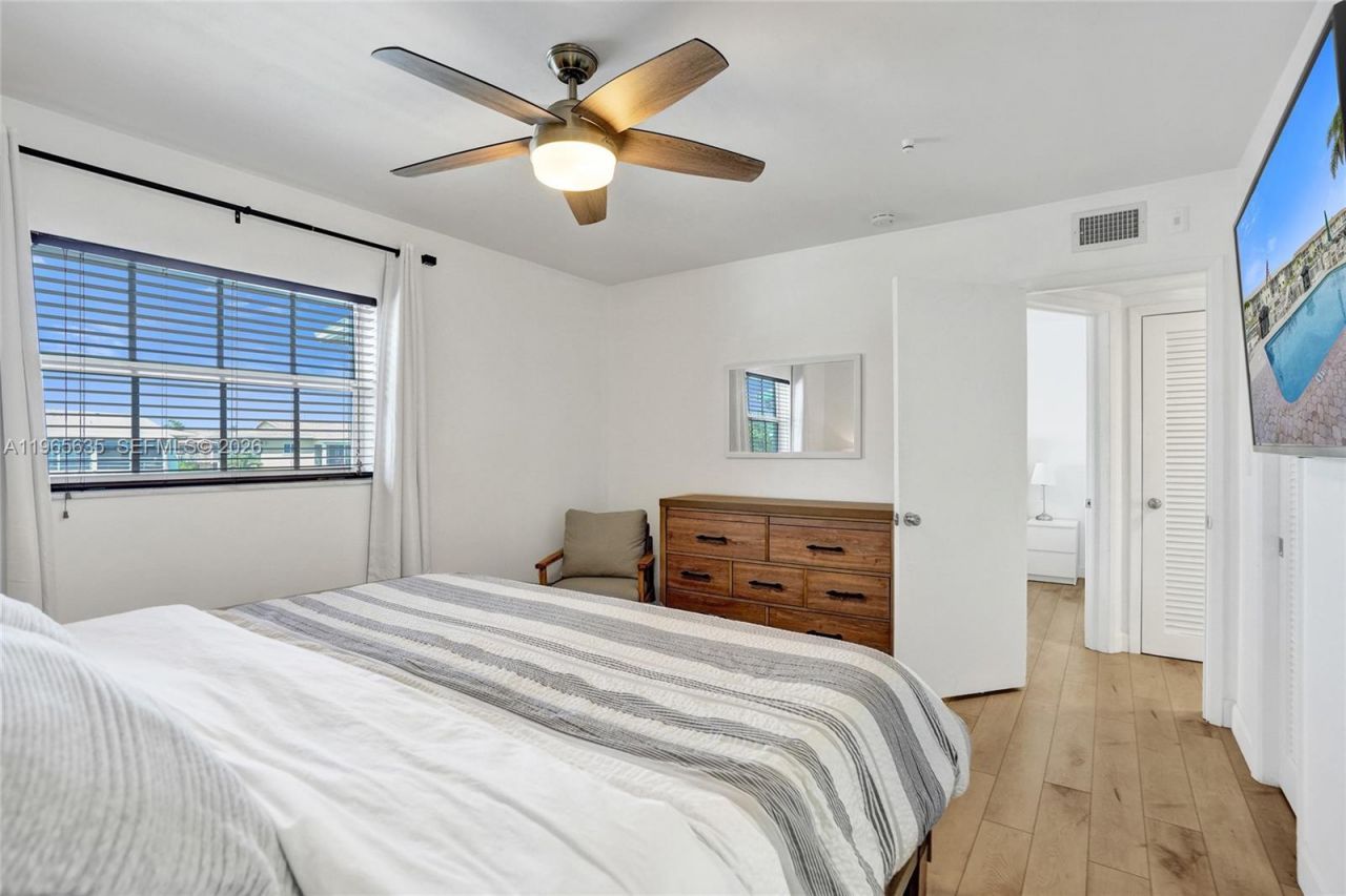 934 SE 9th Ave , Unit 17, Pompano Beach, FL 33060 Photo