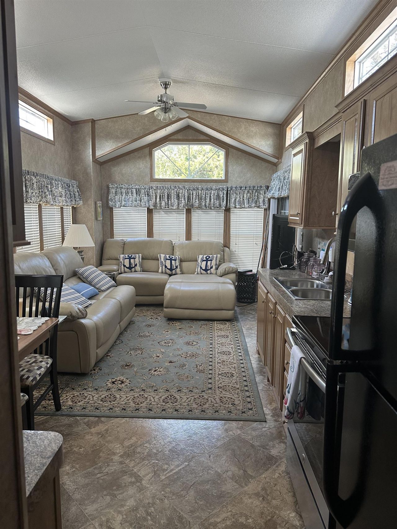 9700 Kings Rd. Photo 12