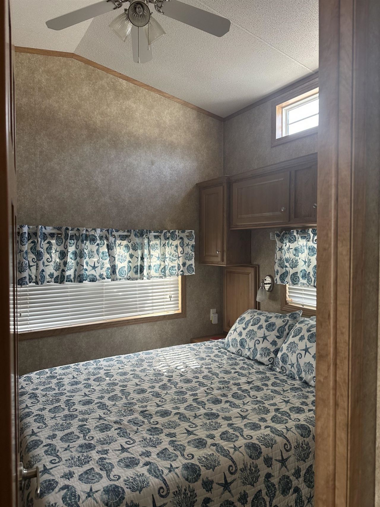 9700 Kings Rd. Photo 22