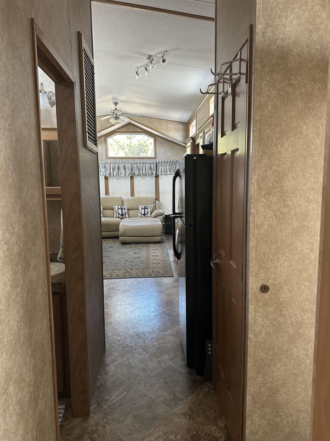 9700 Kings Rd. Photo 26