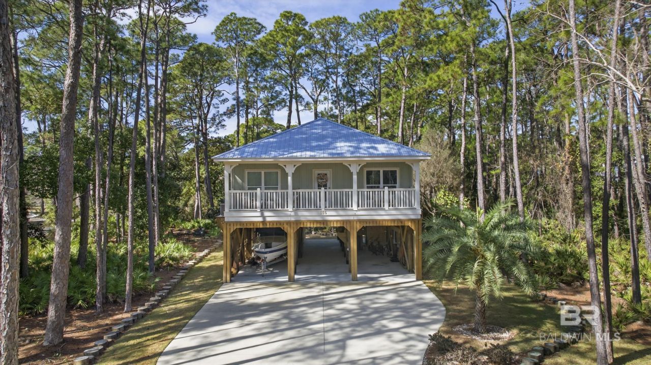 105 Annadale Street, Dauphin Island, AL 36528 Main Photo