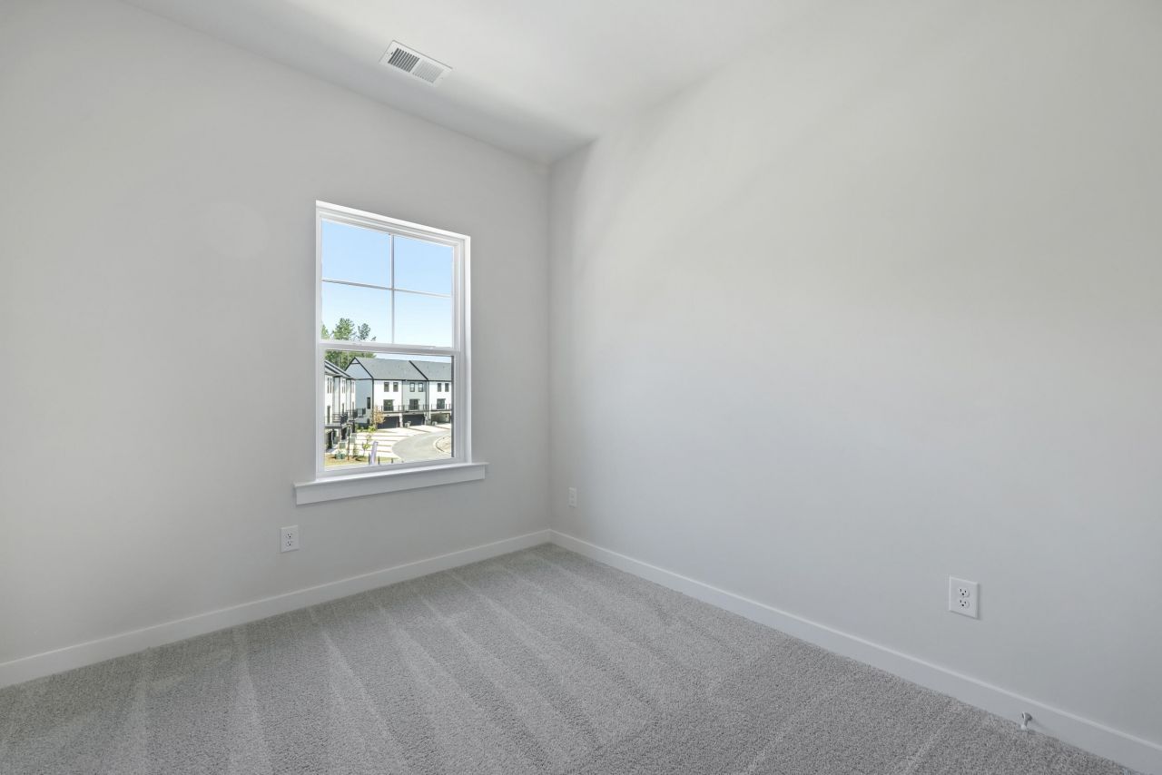 594 Scholar Way Photo 36