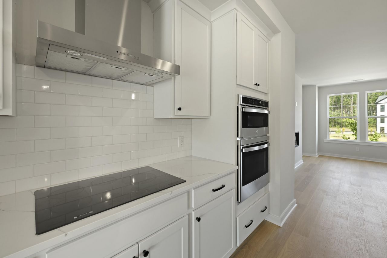 594 Scholar Way Photo 9