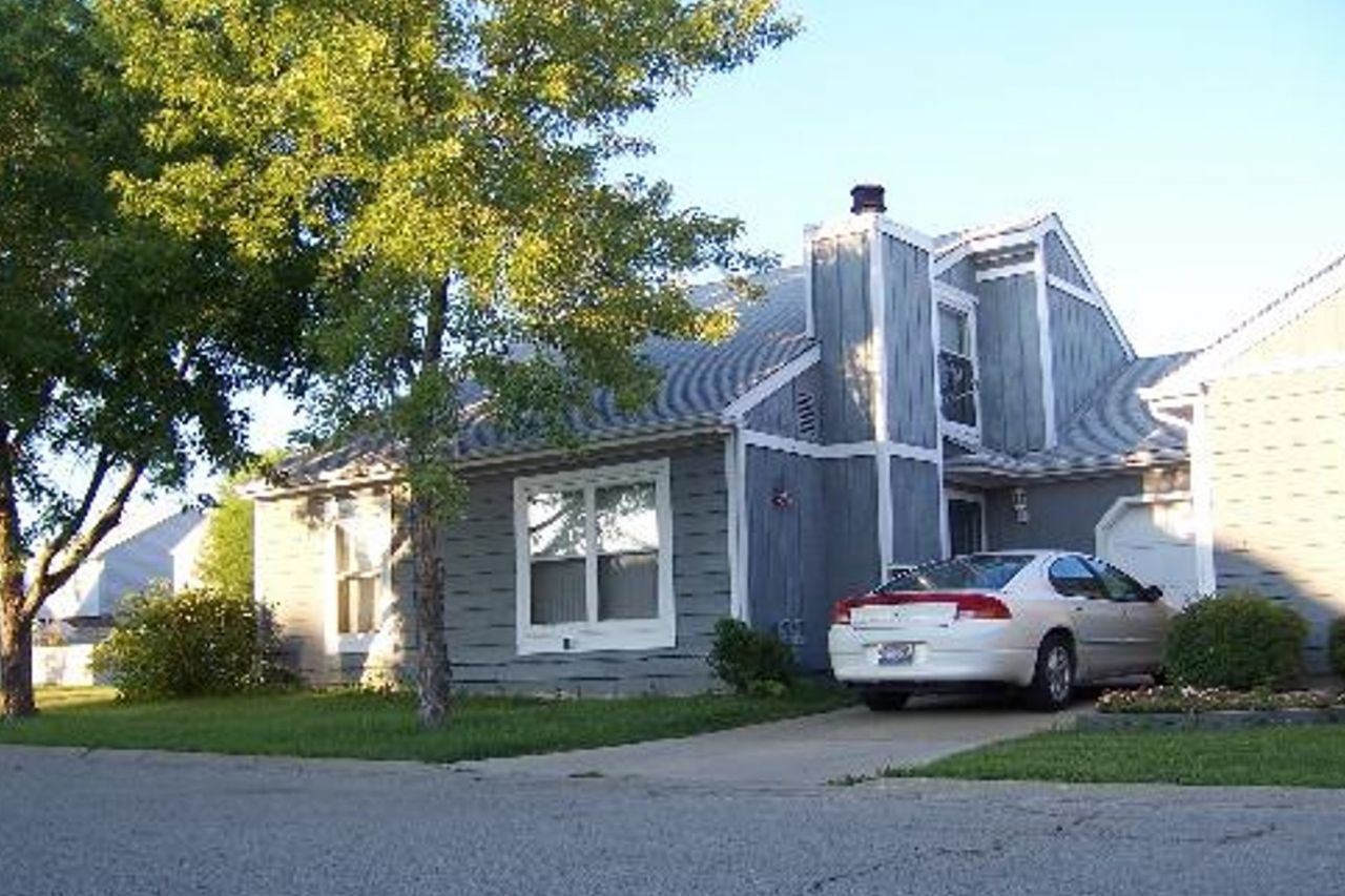 2010 S Comanche Trail, Round Lake Beach, IL 60073 Main Photo