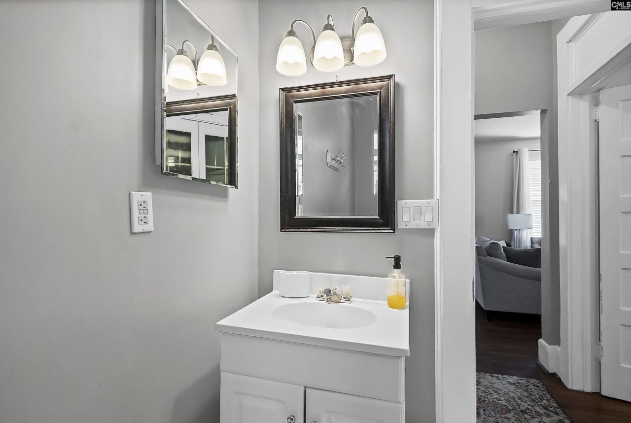 130 S Shandon  Photo 14