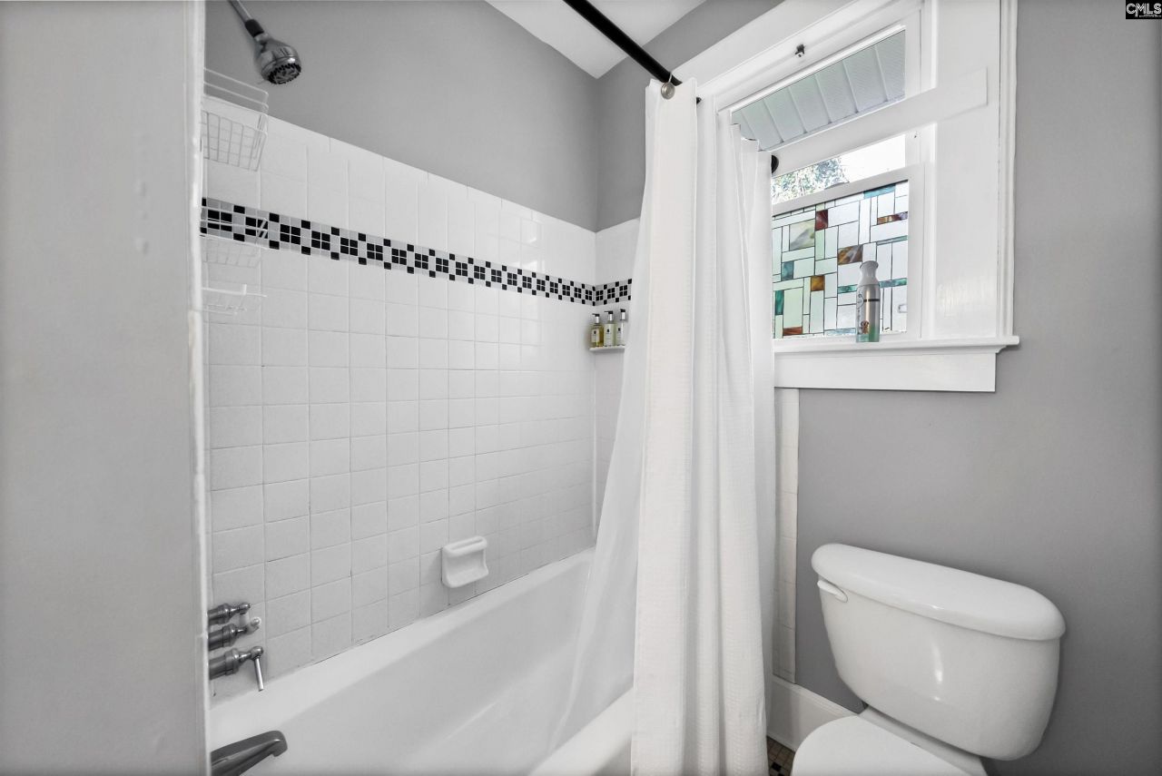 130 S Shandon  Photo 15