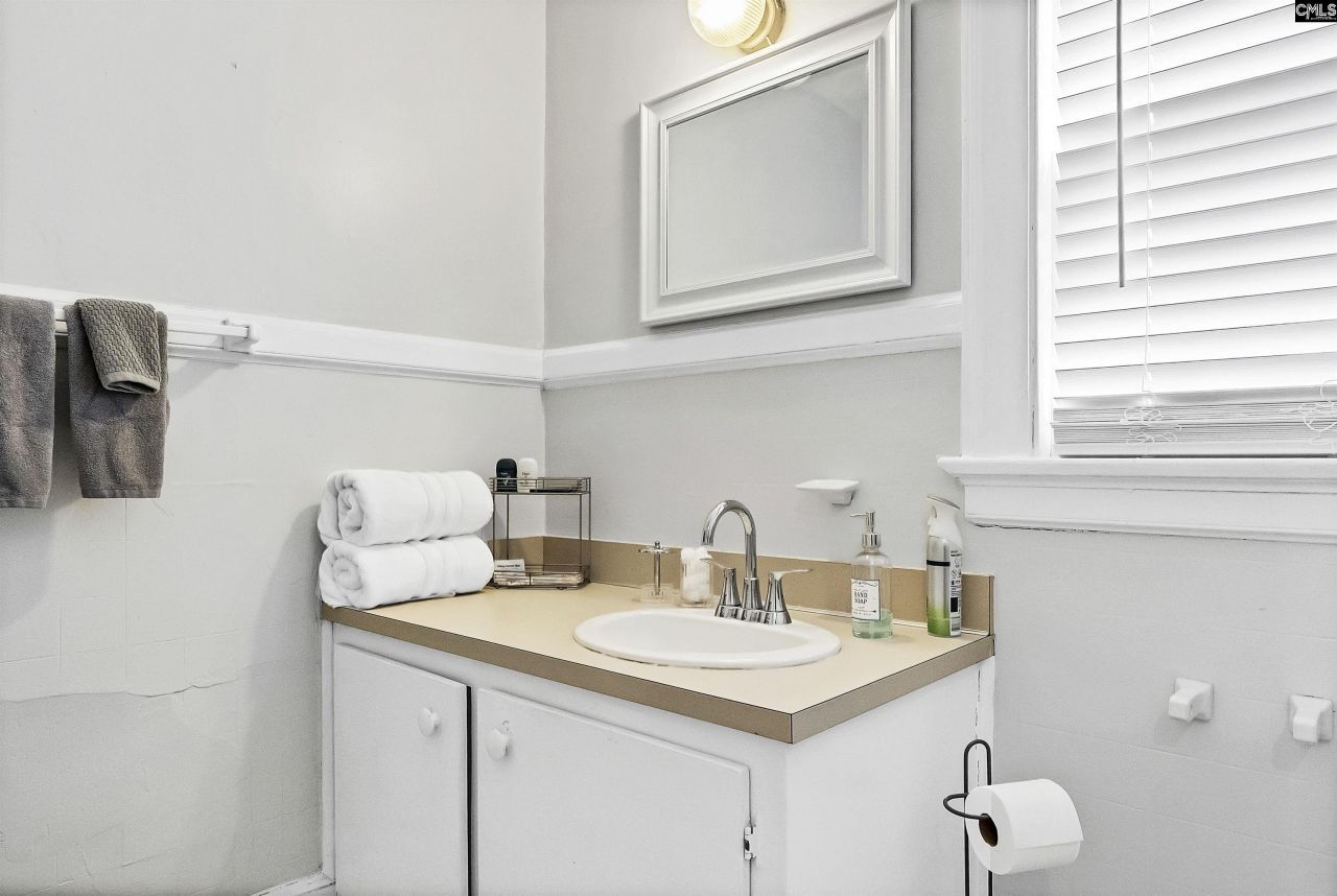 130 S Shandon  Photo 44