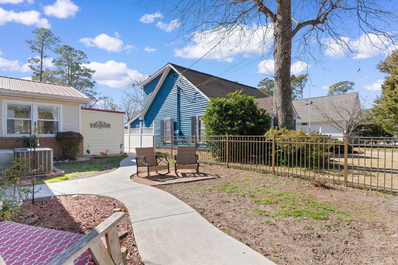 1010 Moss Dr. Photo 32