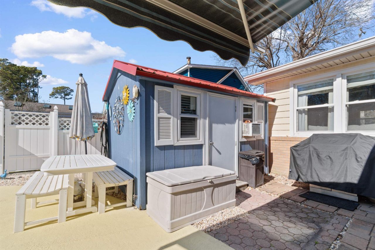 1010 Moss Dr. Photo 35