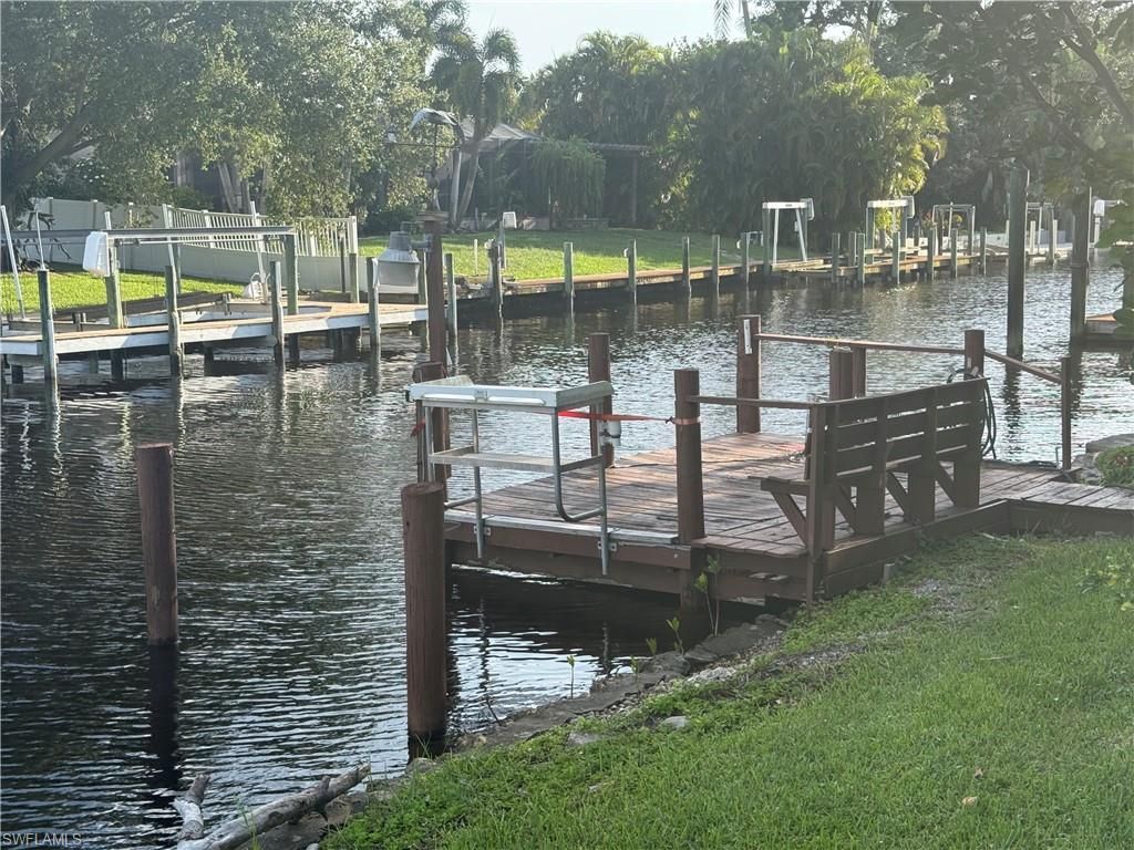 1845 Marina Cir, North Fort Myers, FL 33903 Photo