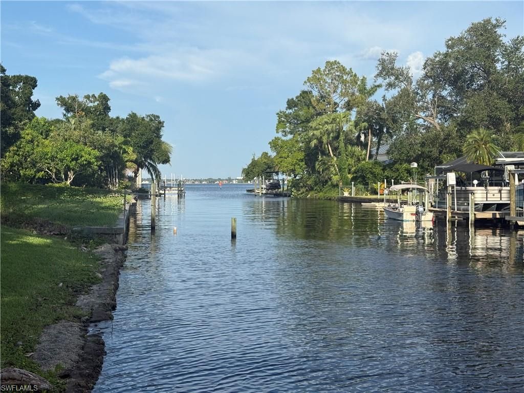 1845 Marina Cir, North Fort Myers, FL 33903 Photo