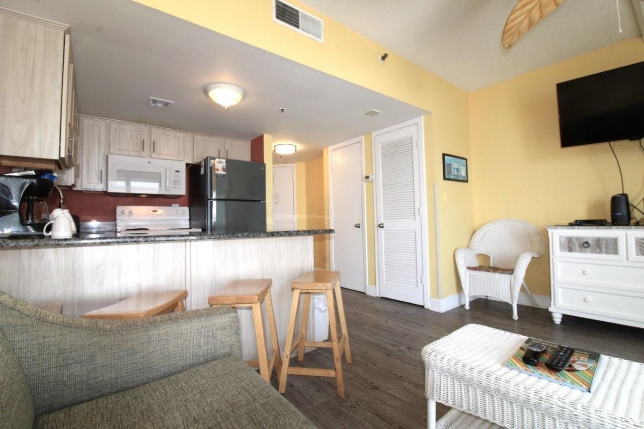 1605 S Ocean Blvd. Photo 12