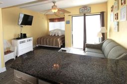 1605 S Ocean Blvd. photo 4