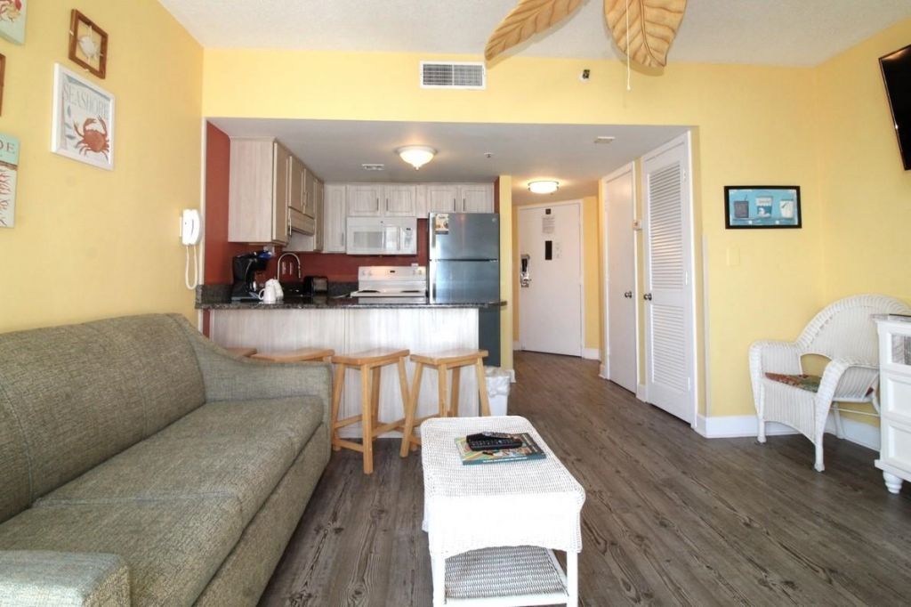 1605 S Ocean Blvd. Photo 9