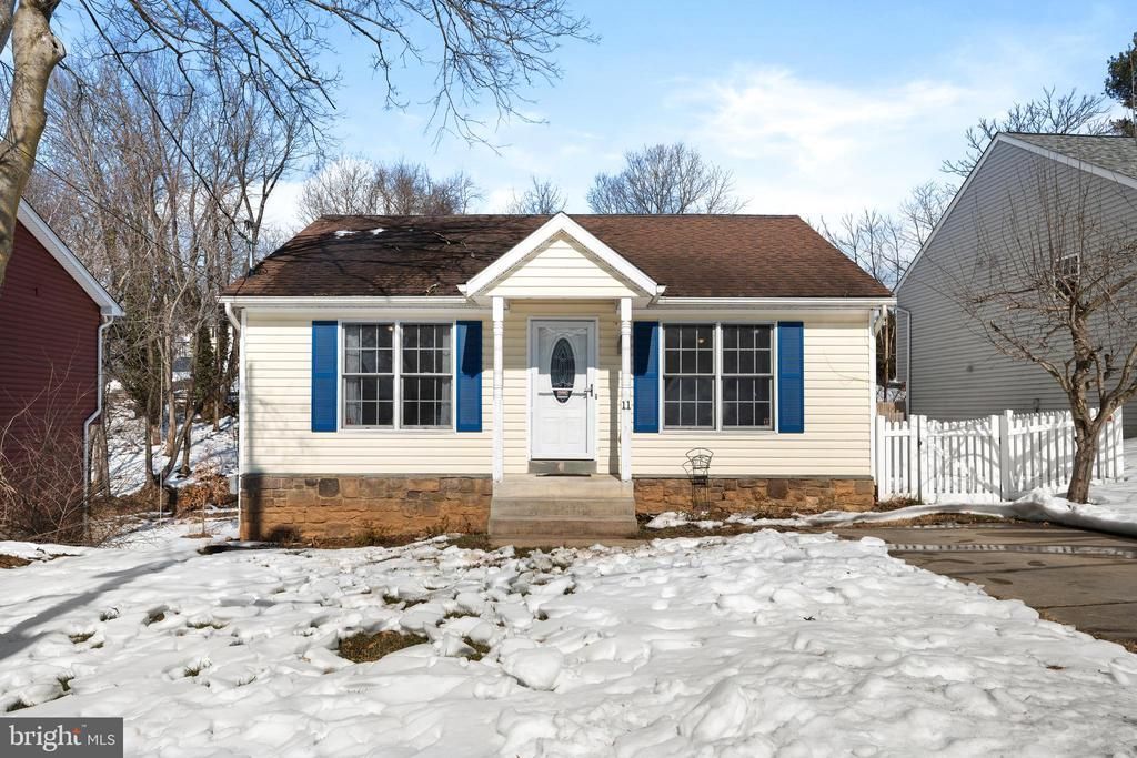 11 W I Street, Brunswick, MD 21716 Main Photo