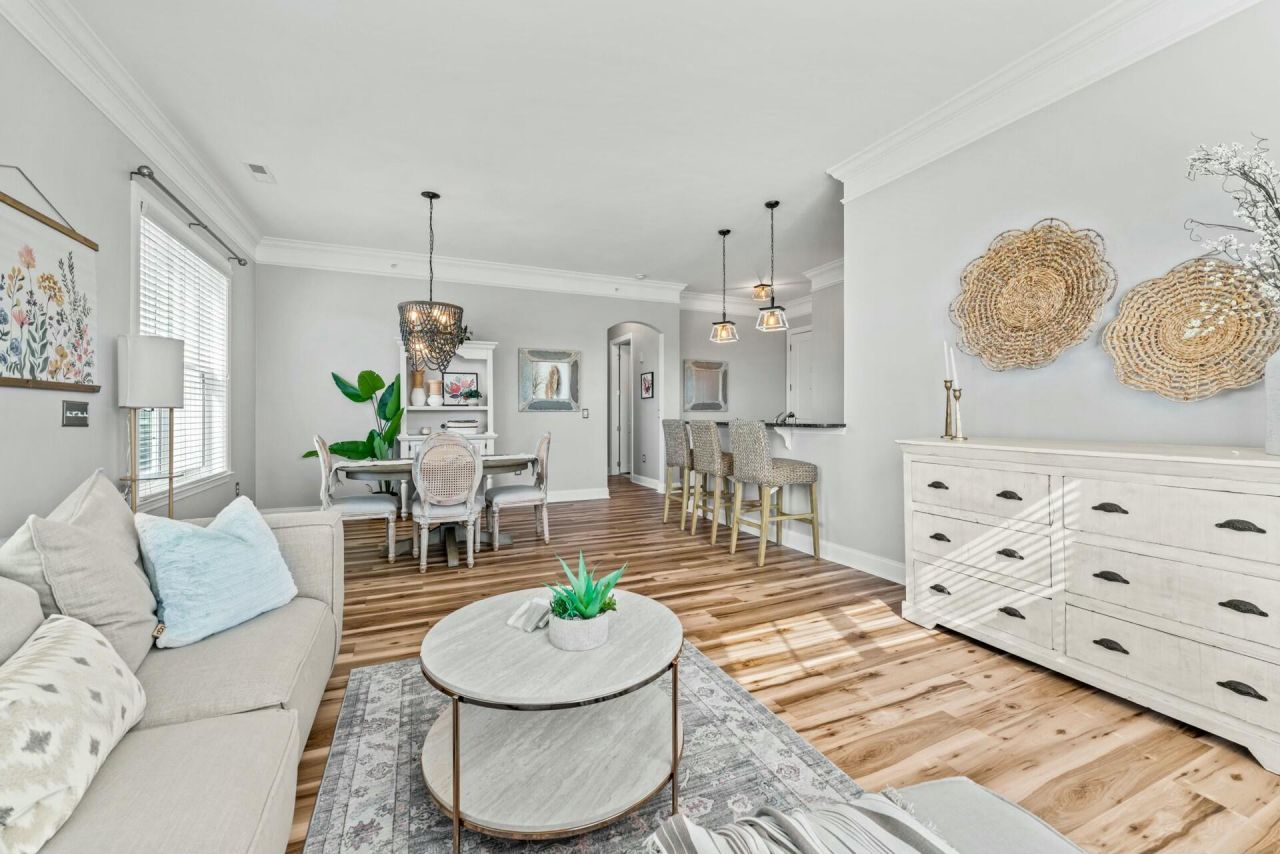 200 River Landing Drive Photo 10